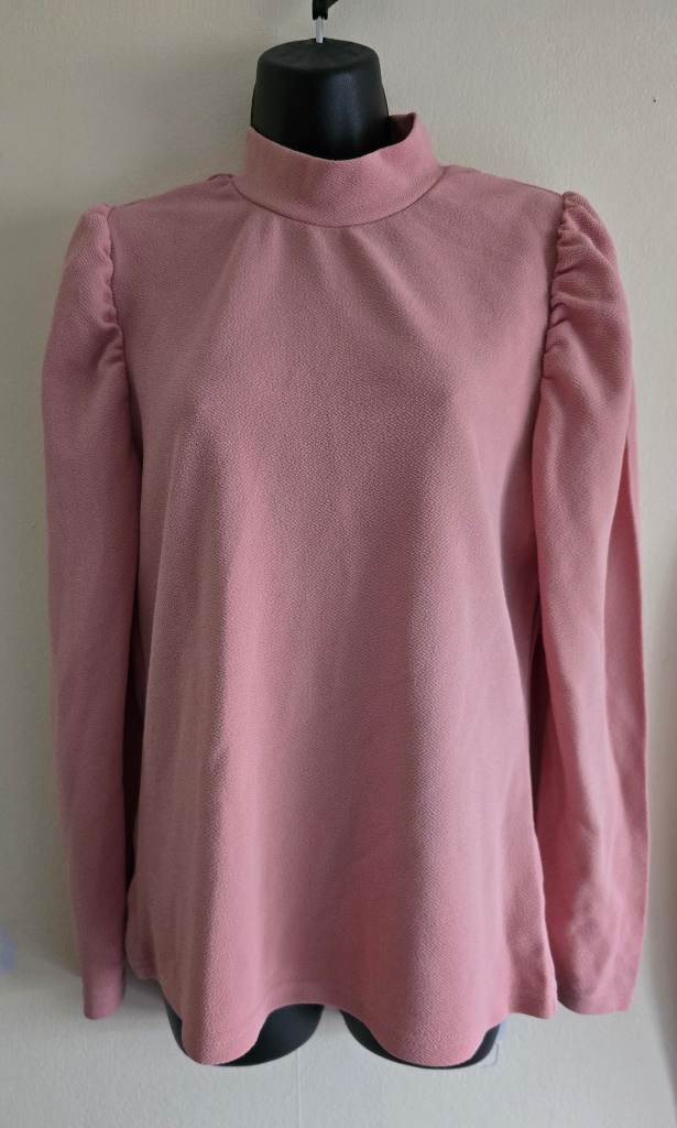Shein top. size 1XL. dusky pink