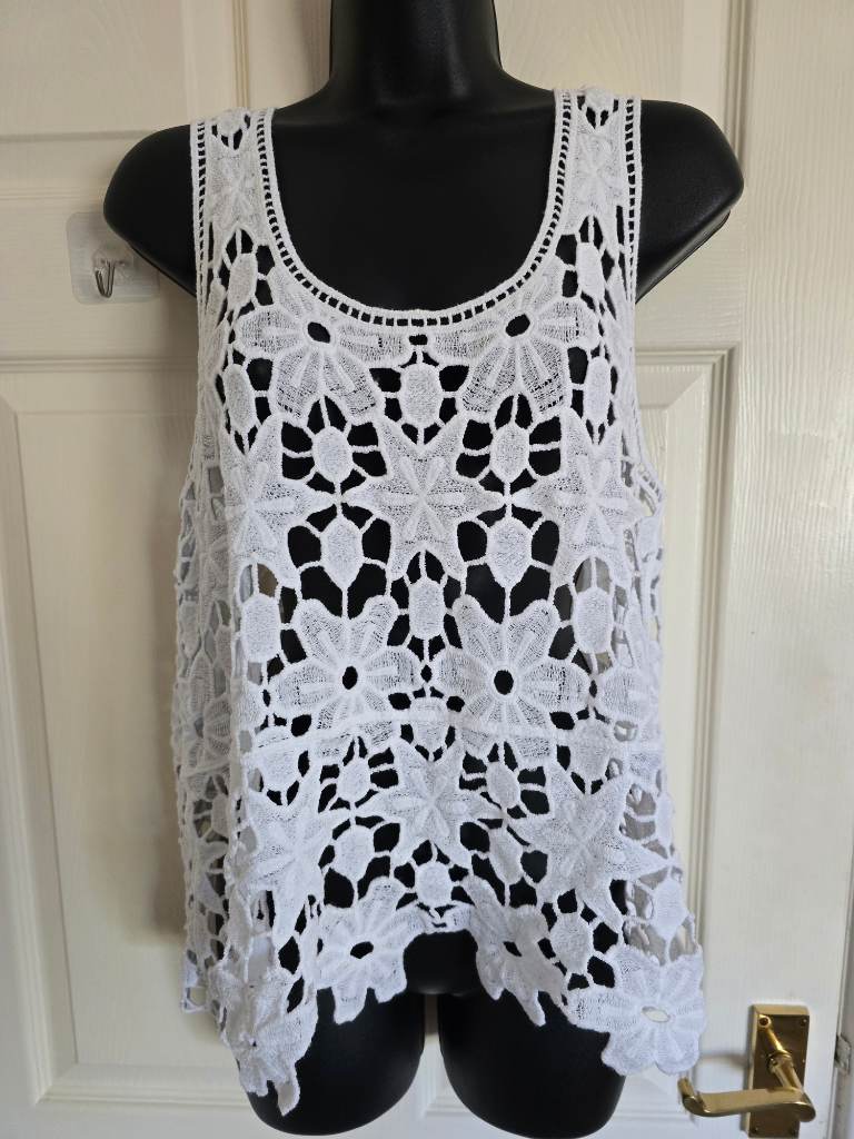 Matalan lace top. Size 16. white
