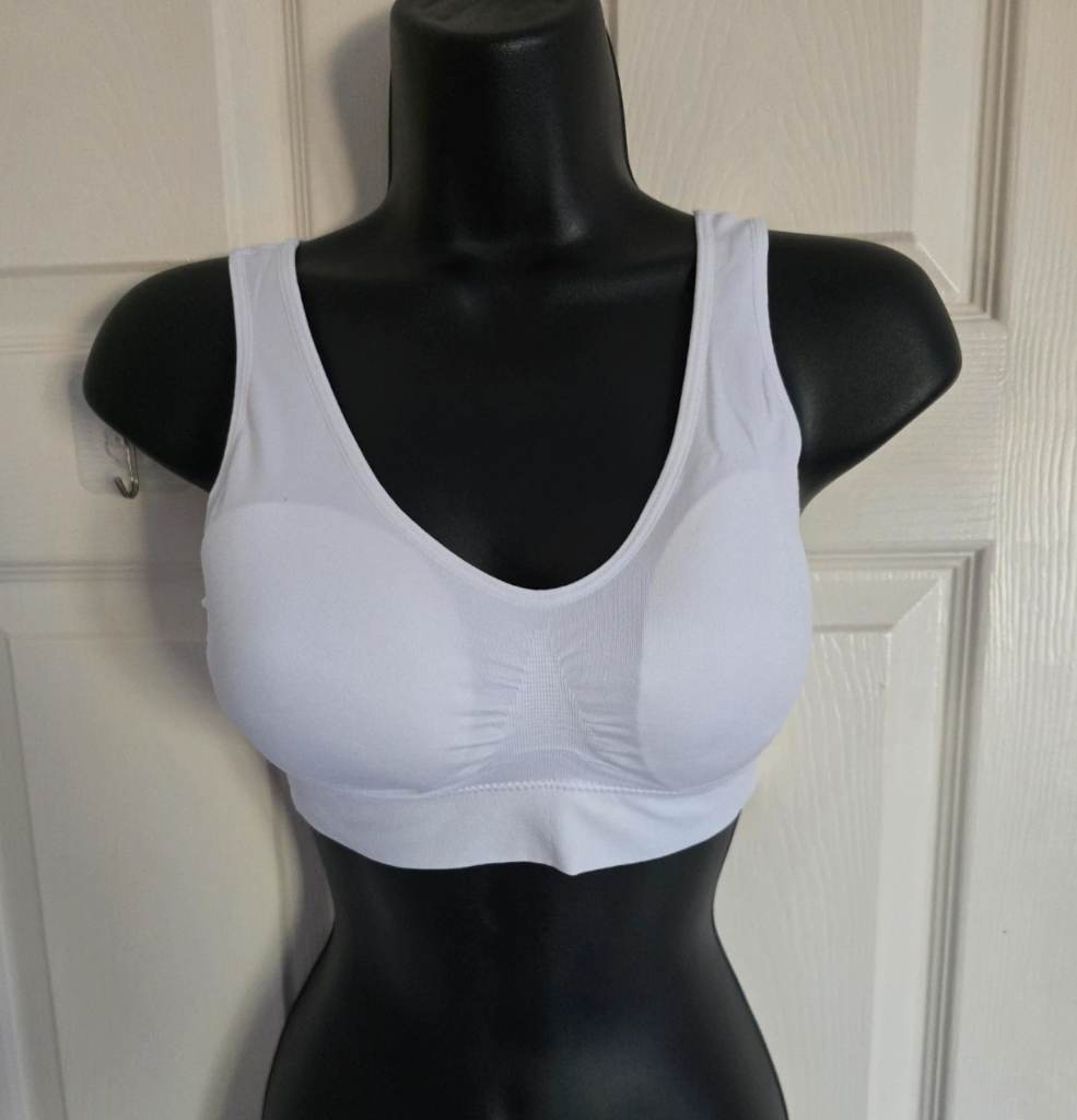 2 X Caressa bra. Size Small. White. New in packaging