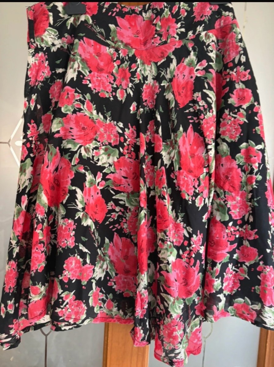 Floral summer skirt size 12