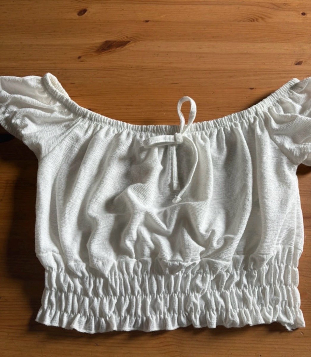 Off the shoulder summer top size 6-8