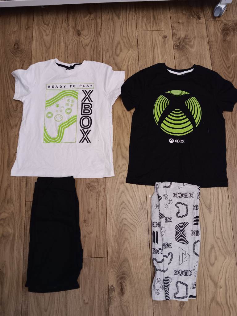Boys pyjamas 8-9 years new