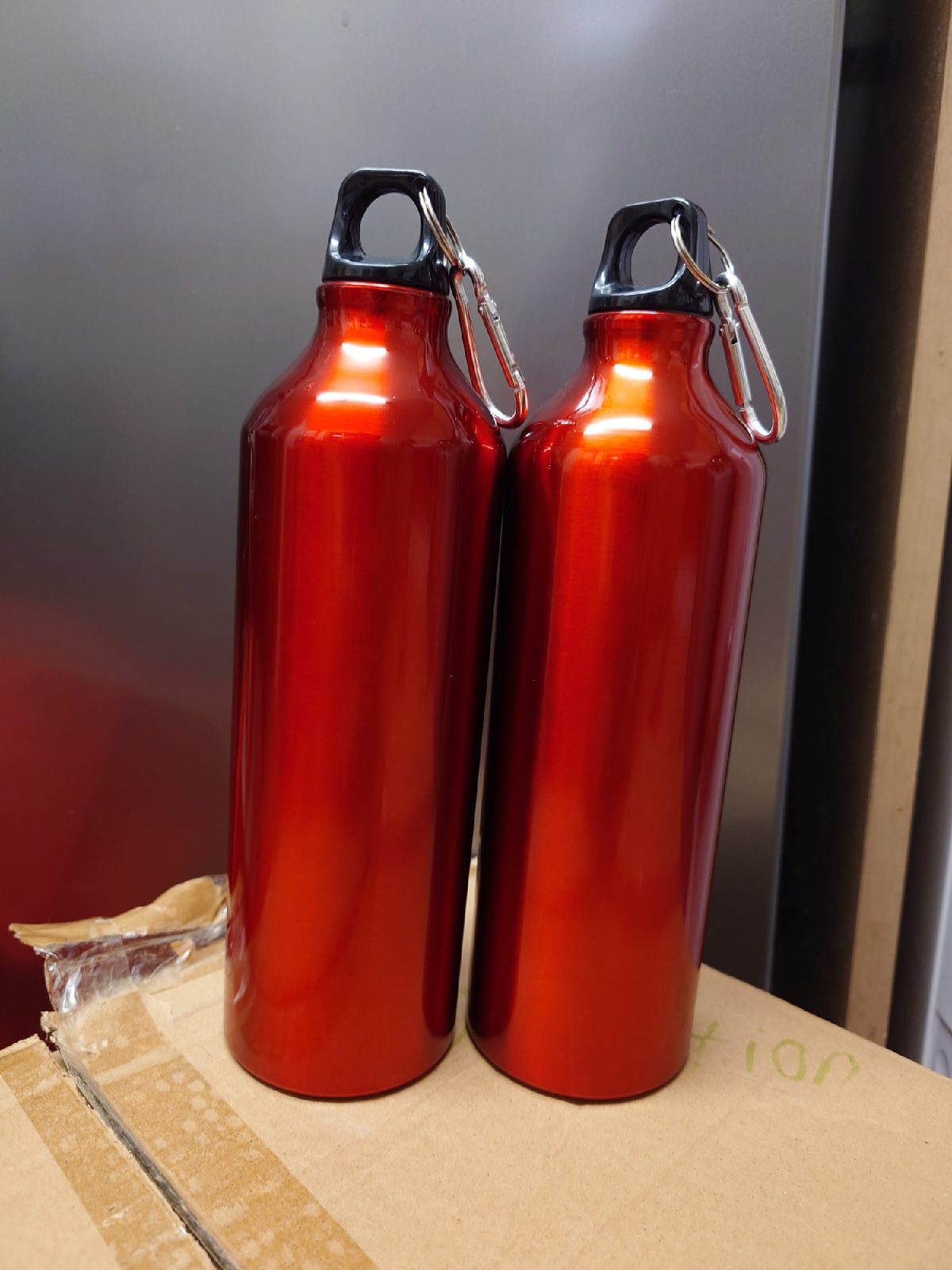 2 x Red aluminium water bottles