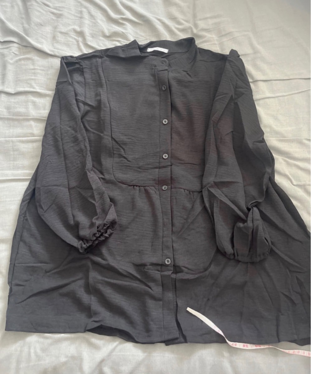 Ladies black shirt xl