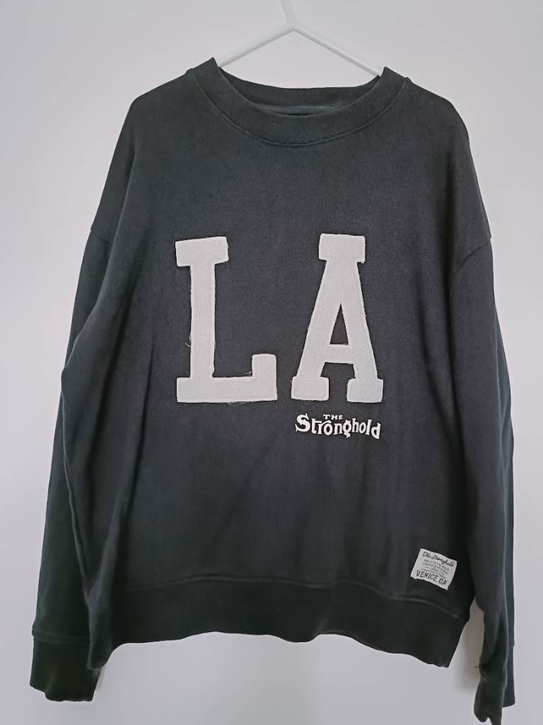 The Stronghold Mens LA Sweatshirt Medium Navy Crew Neck Jumper Venice CA Casual