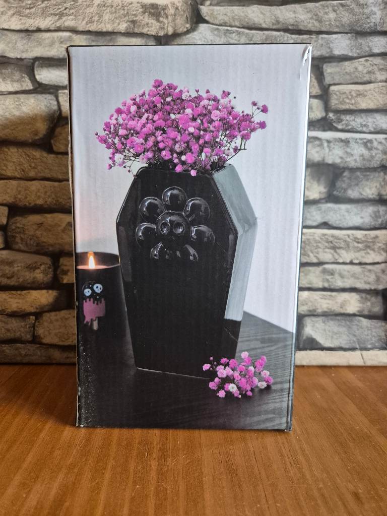 Black Coffin Vase