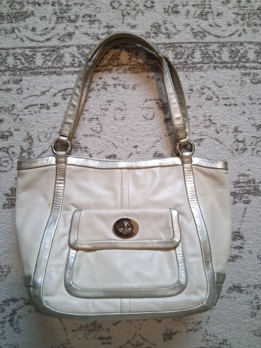Iconic Coach Cricket Tote Putty Beige & Champagne Silver Lilac Classic Leather Handbag Shoulder Bag