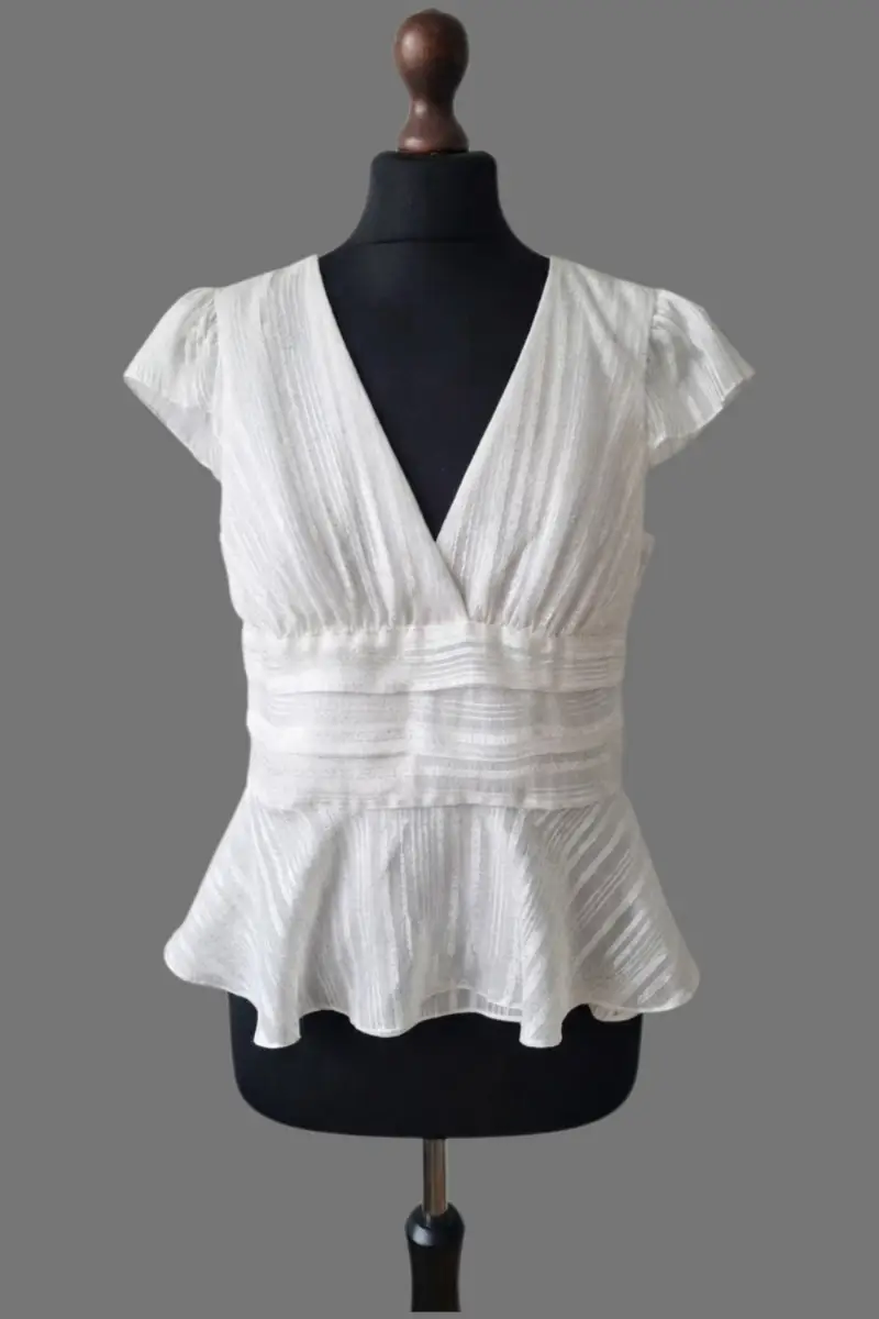 Pinko Agueda White & Silver Metallic Stripe Peplum Top VNeck Classic Italian Blouse RRP 157 Size 40