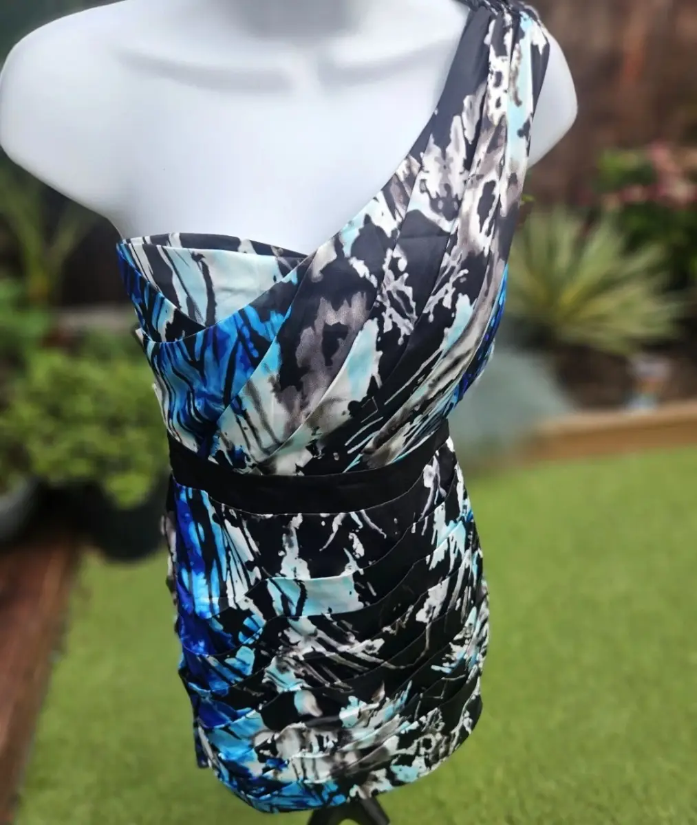 Lipsy London One Shoulder Bodycon Mini Dress 📏 Label size: UK 8 ✨️ new with tags