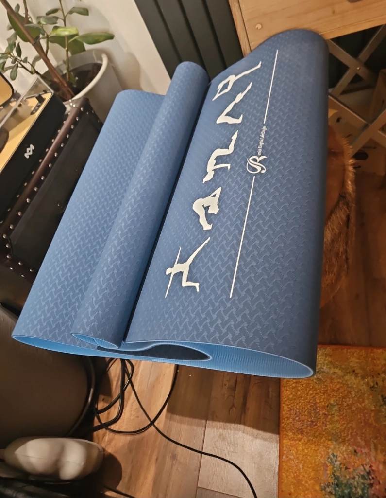 Yoga mat 183x61 cm