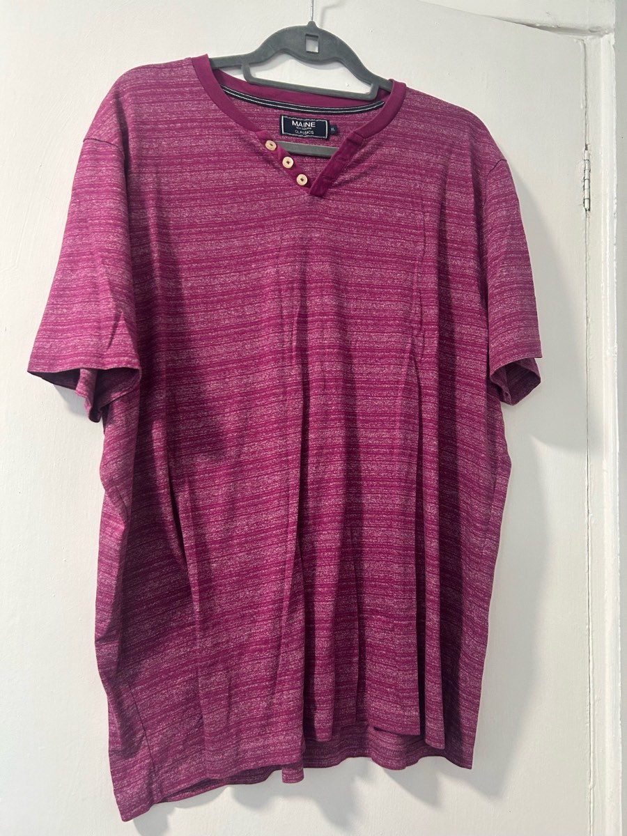Magenta pink striped men’s quarter button up Maine tshirt