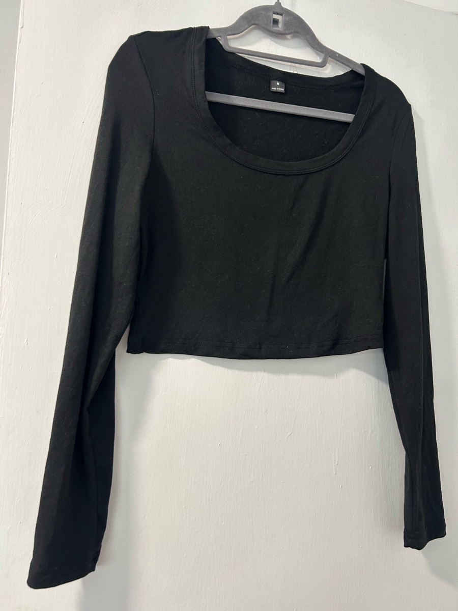 Plain black Shein size medium crop top long sleeve