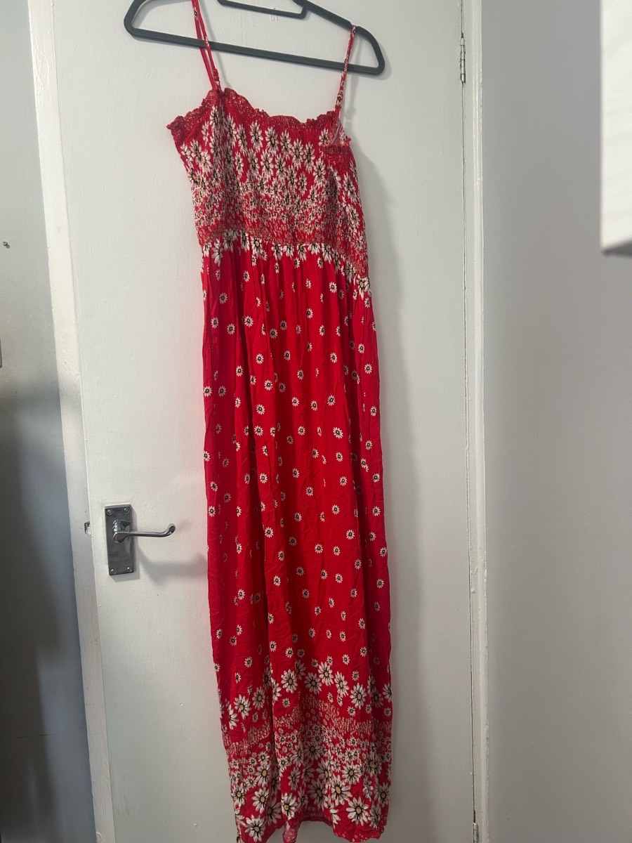Unbranded bright red and white floral pattern maxi style dress