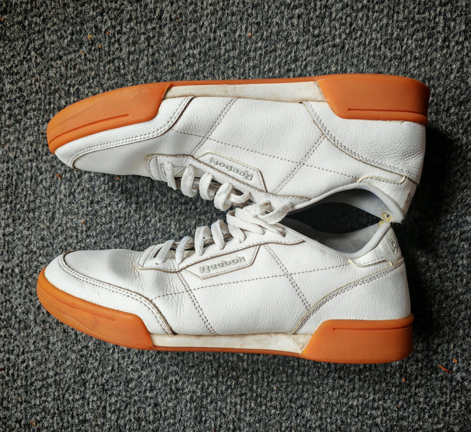 Reebok Workout Unisex VGC (see pics and description) UK8.5