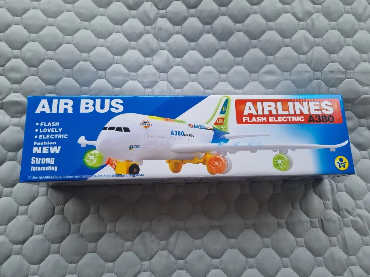Air bus Airplane a380 flash electric