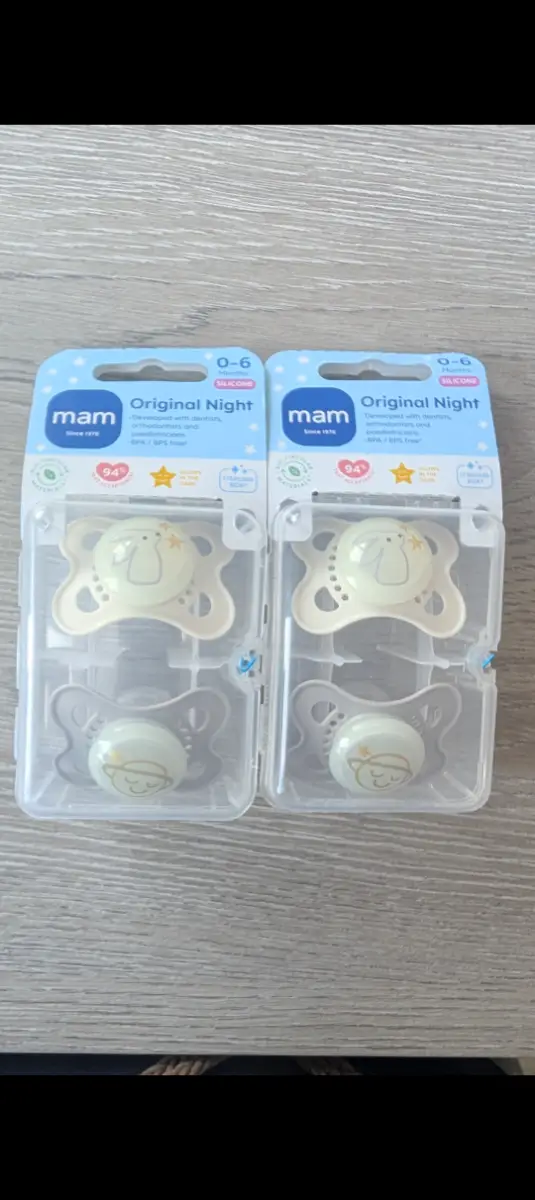 Mam dummy glow in the dark 0-6 X2 packs