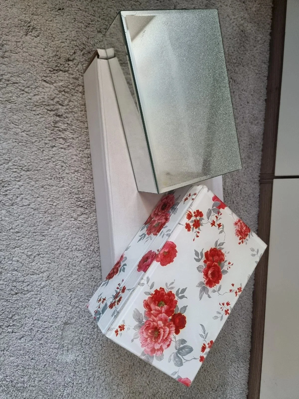 2 glass jewellery/storage boxes