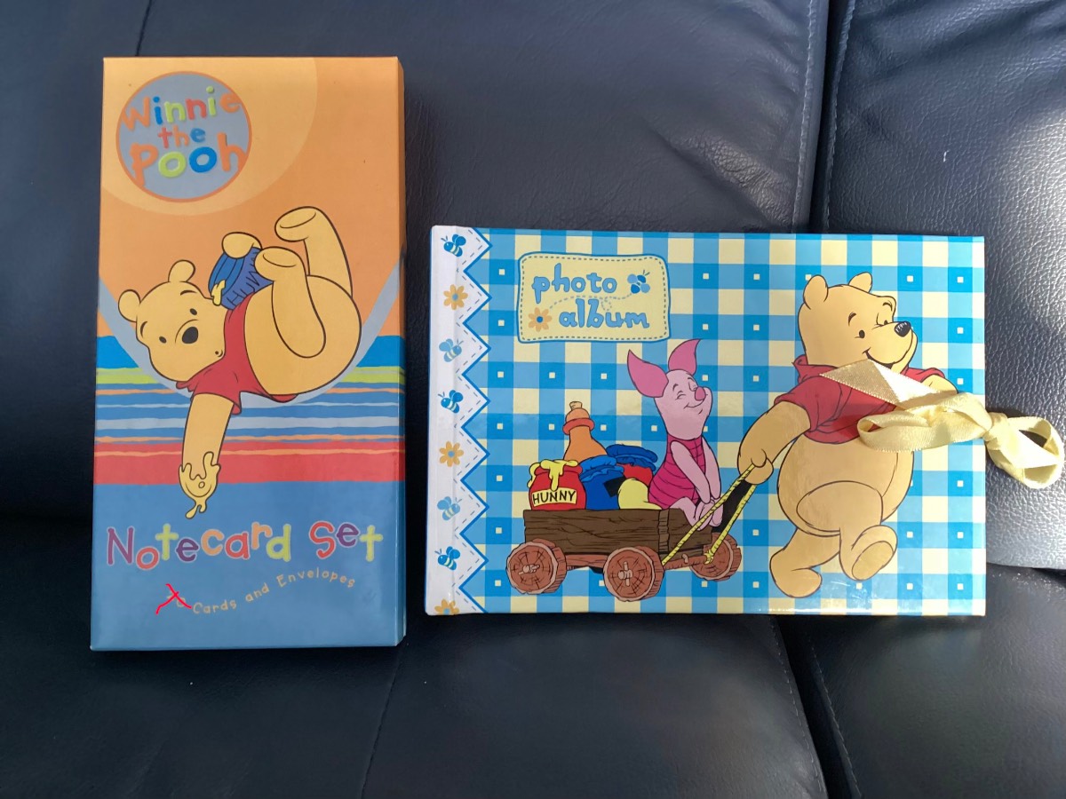 19 x Winnie The Pooh Disney Blank Notelets/Envelopes & Small Photo Album