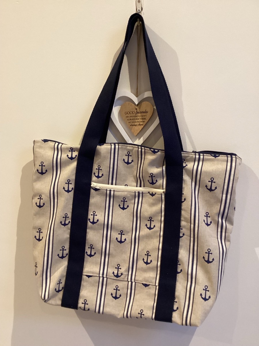 Navy/Beige Nautical Seaside Themed Anchor Lined Zipped Medium/Large Beach Bag