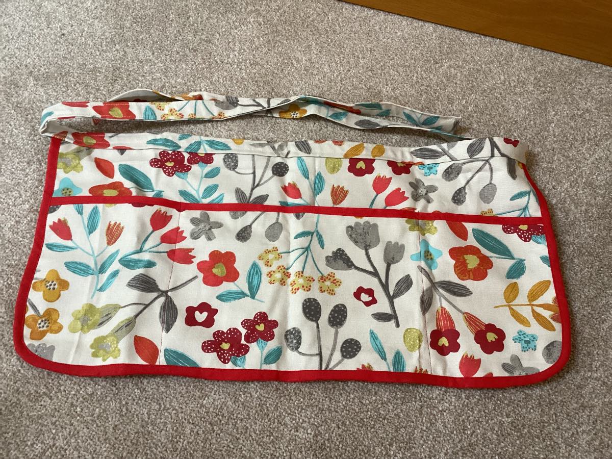 Quality Floral Fabric Handmade Waist Half Apron Tie Fastening Lined 3 Pockets