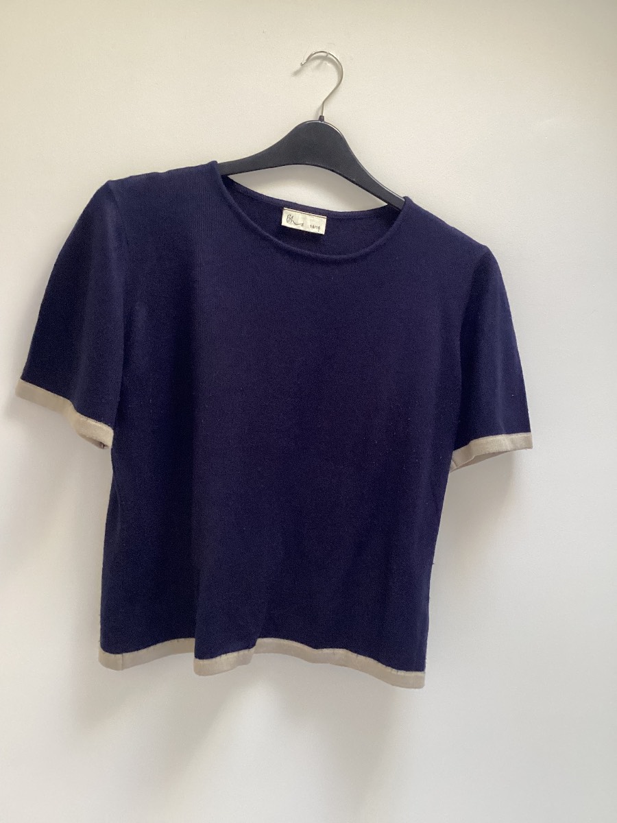 Lovely Lightweight Navy Ladies Top/Jumper from BHS Size 14/16