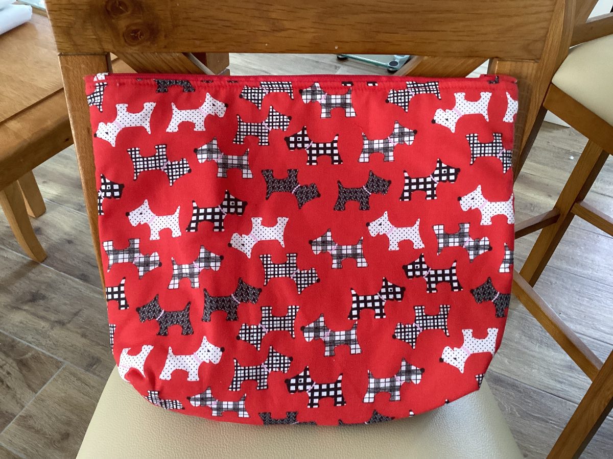 Medium Size Fabric Lined Red Scotty Dog Themed Zipped Purse/Make Up Bag/Pouch