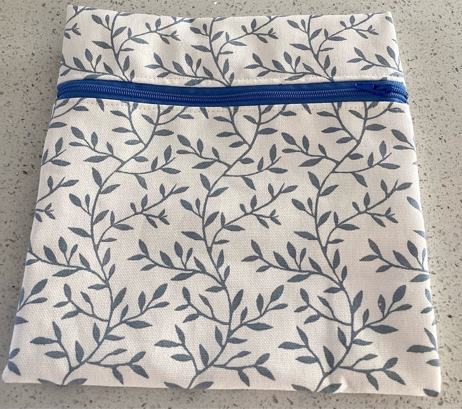 Versatile Useful Cream/Blue Lined Zipped Fabric Medium Size Pouch