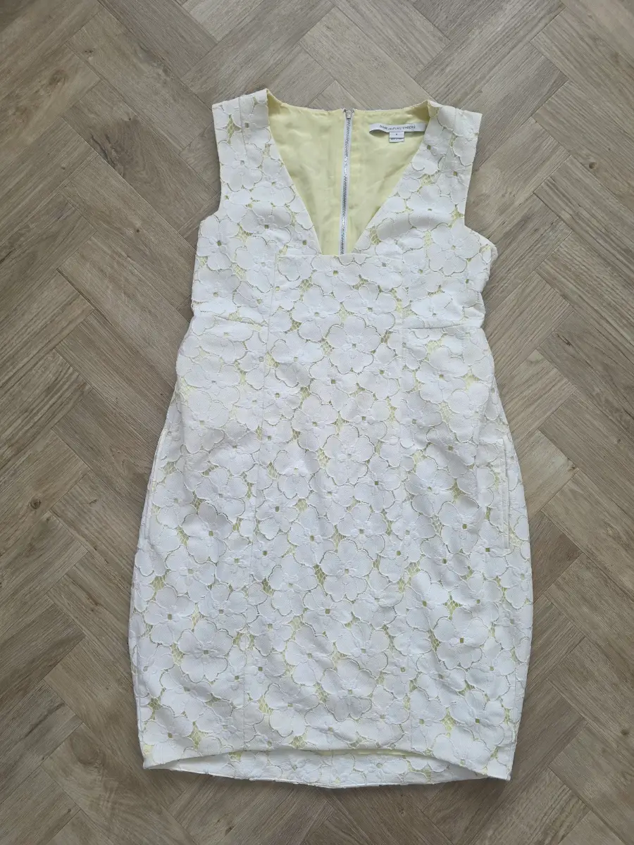 Diane von Furstenberg Archived Clydeena White/Buttermilk Yellow Lace Summer Shift Dress. UK 10