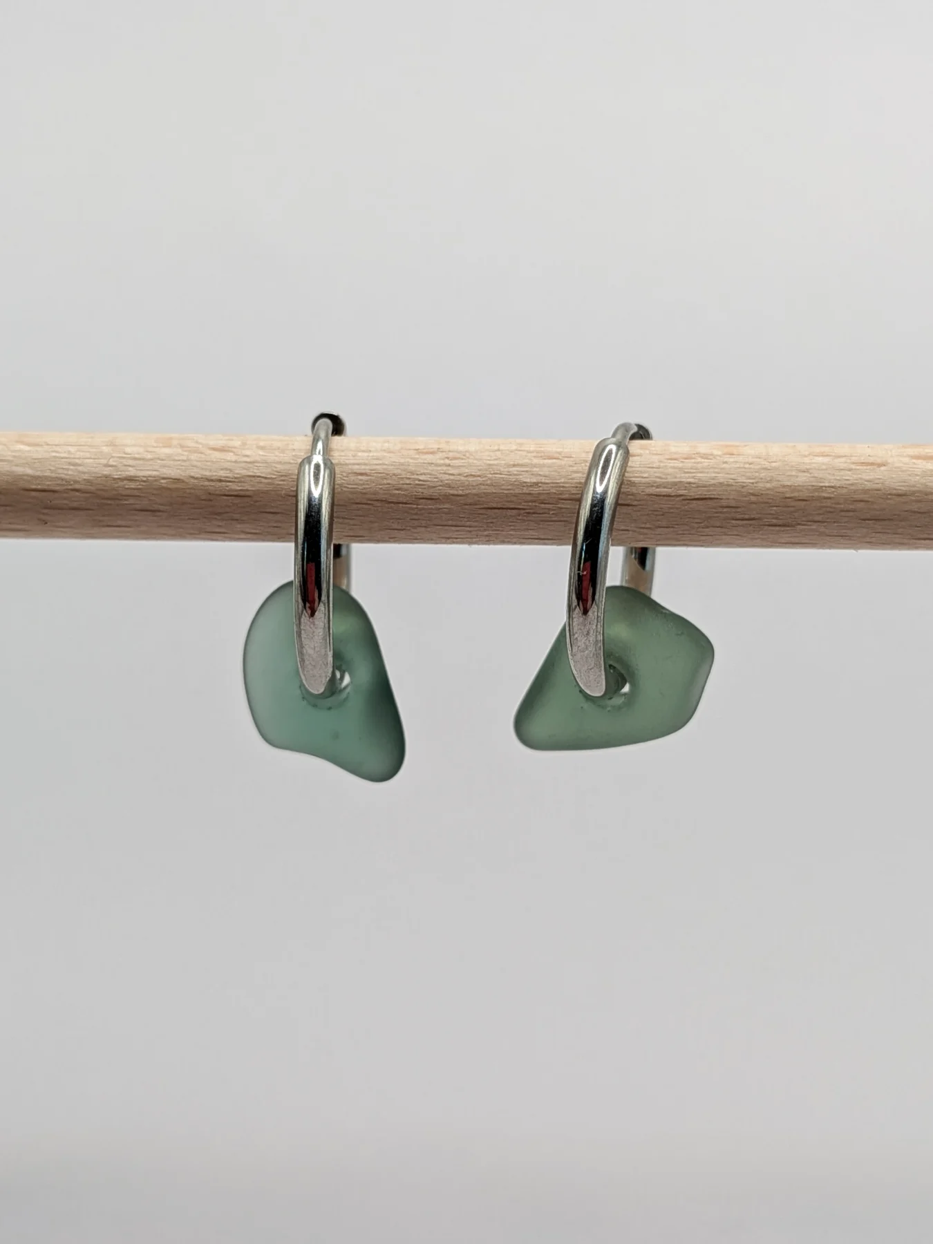 Dark green sea glass hypoallergenic huggie hoop earrings (15 mm)