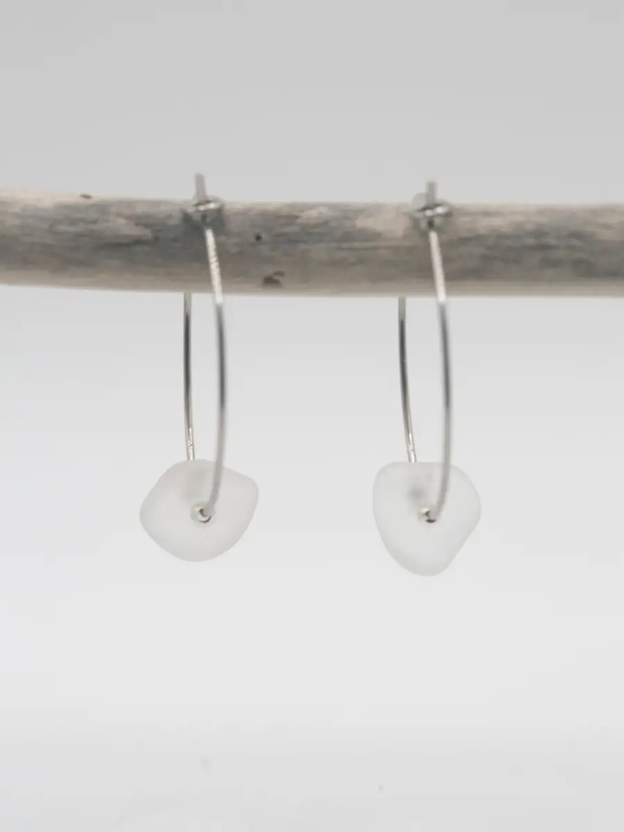 Hypoallergenic stainless steel 25mm hoop sea glass earrings - clear