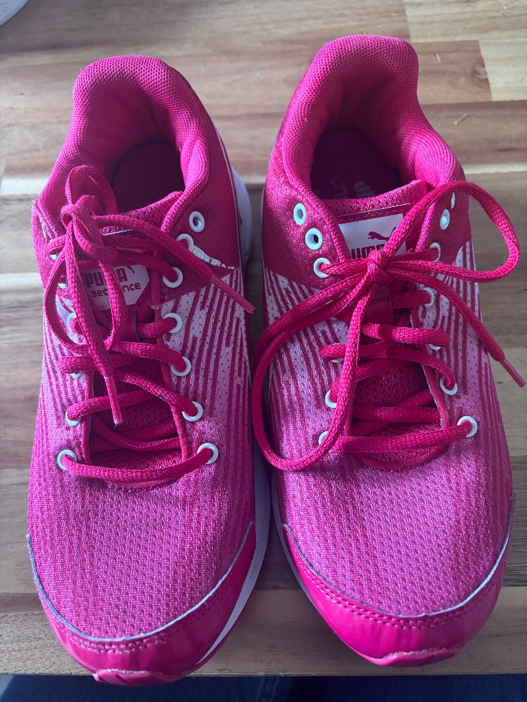 Puma trainers size 5