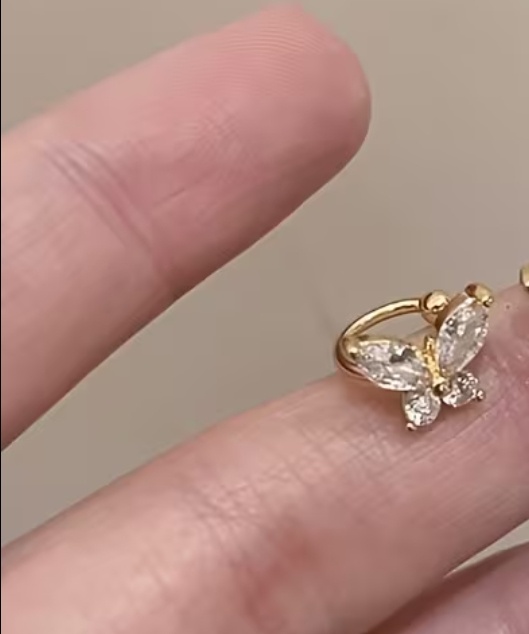 Butterfly ear cuff