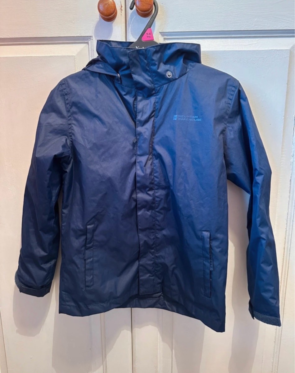 Boys mountain warehouse wind breaker showerproof coat 7-8 years