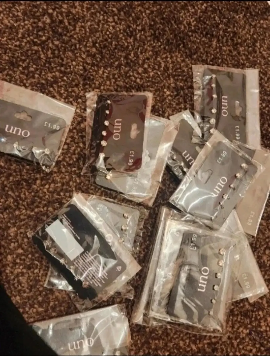 stud earings