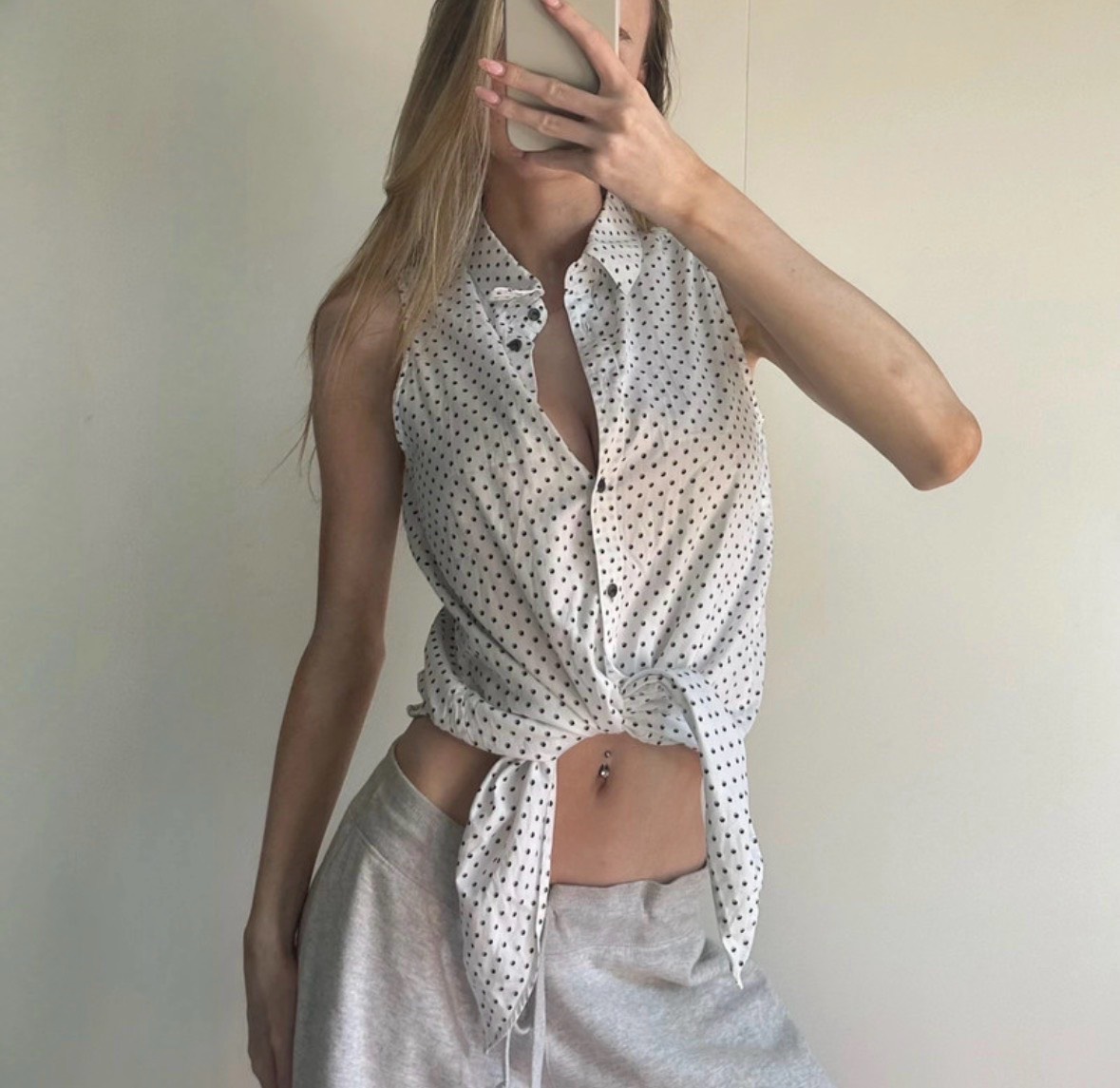 Vintage Polka Dot Tie Front Blouse Sleeveless Shirt Size Medium M Retro Y2K