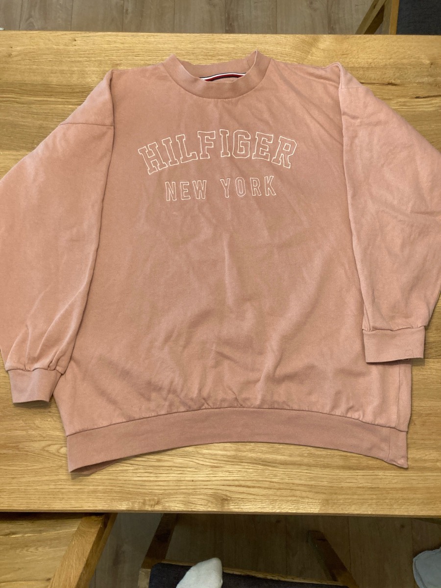 Men’s Tommy Hilfiger sweatshirt