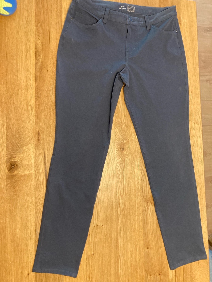 Women’s Nike golf trousers