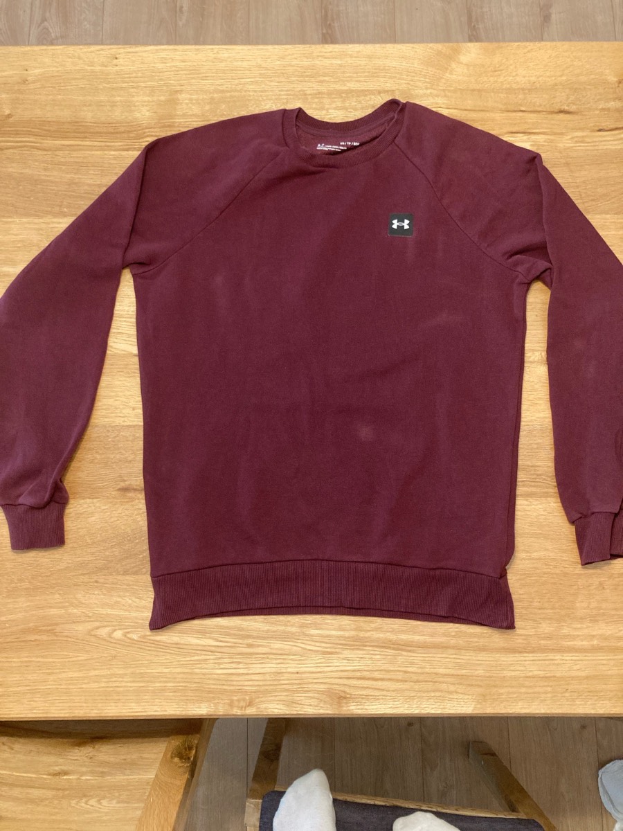 Men’s under armour sweatshirt