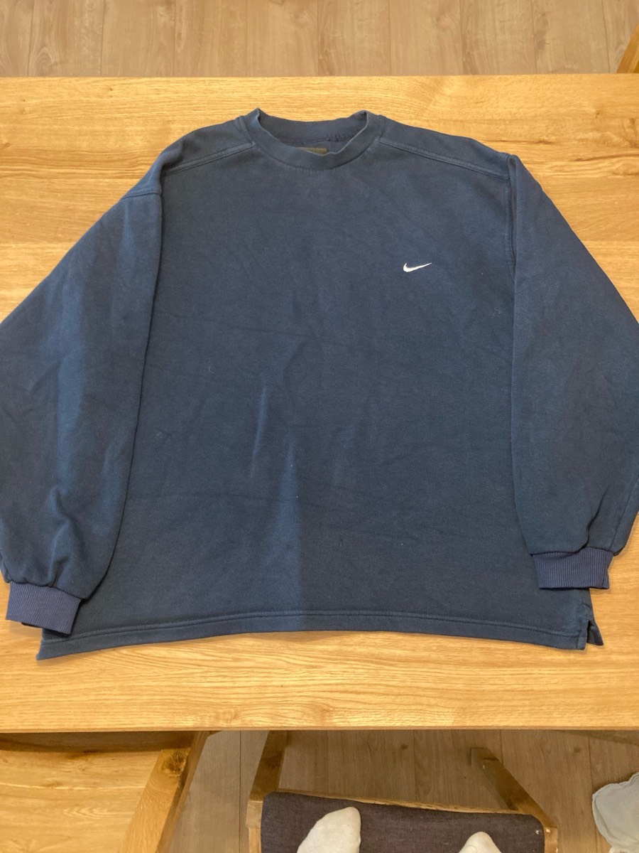 Men’s Nike sweatshirt
