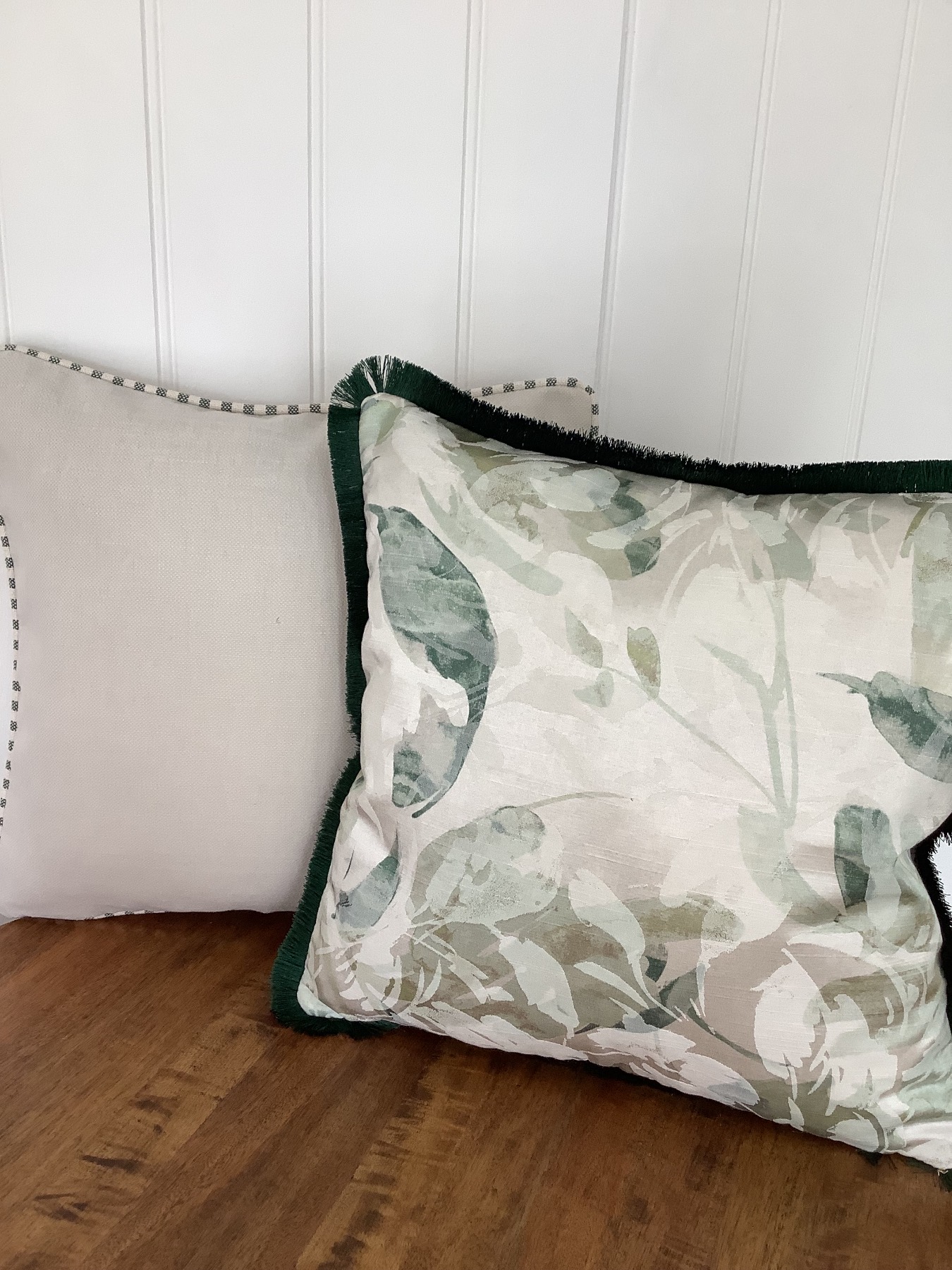 2 cushion covers 40 x40
