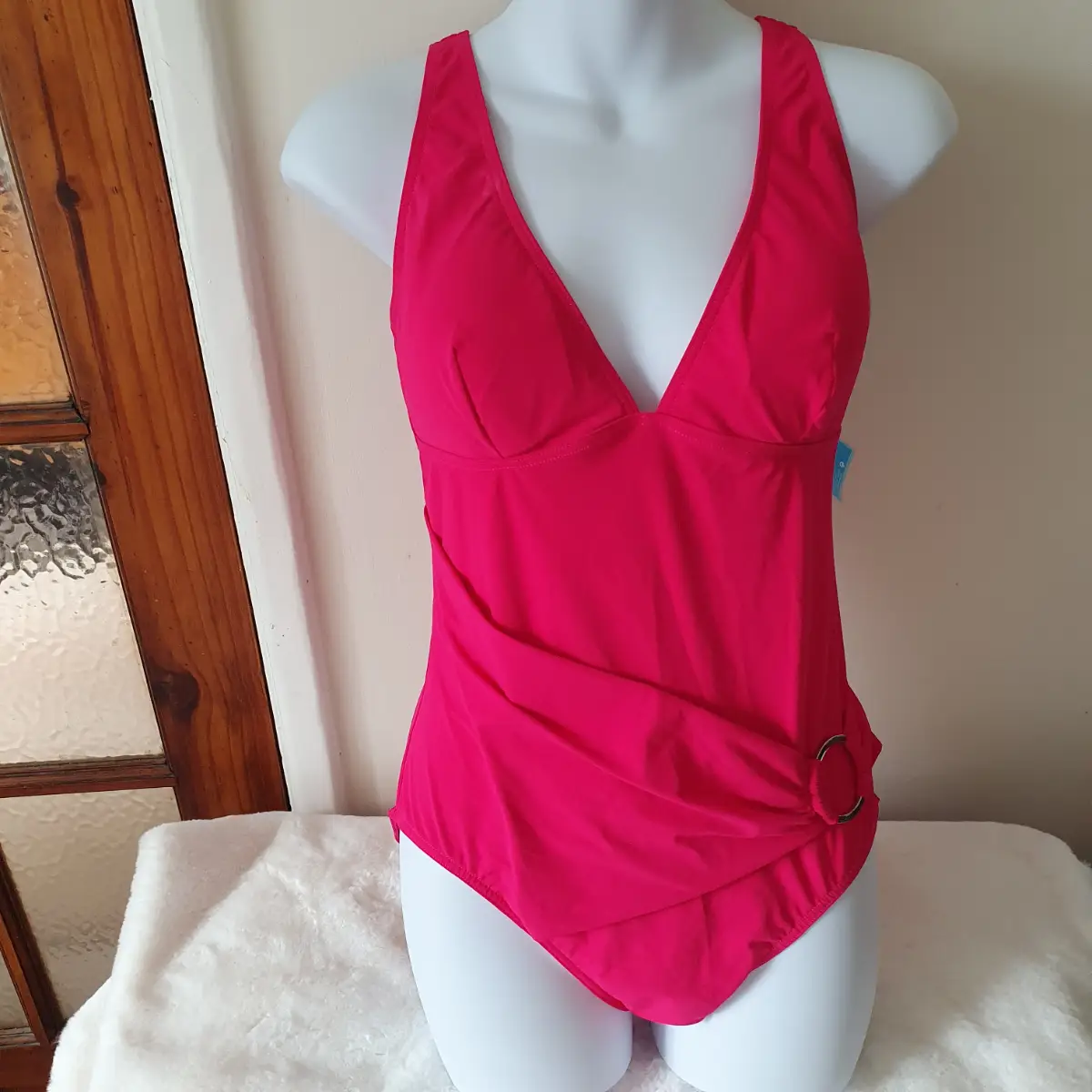M&S Brite Red Coloured V Front & round Ring wrapped over Swimsuit 🩱 Size 14 BNWT