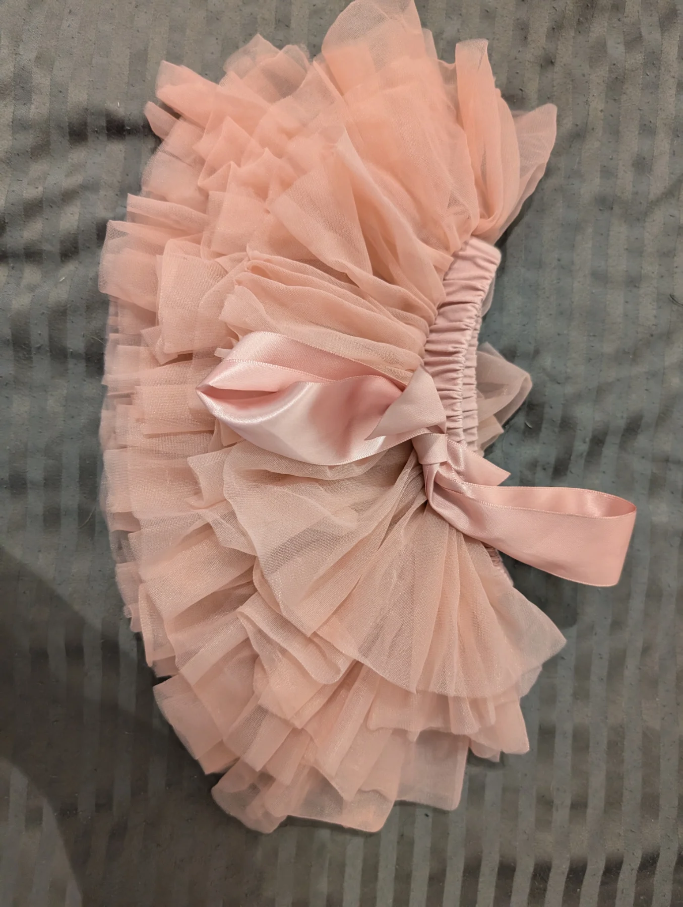 Girls pink tutu skirt
