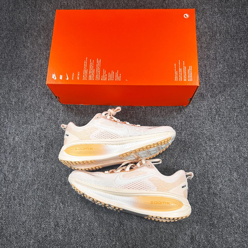 Nike Vomero 18 Women’s Running Shoes | Guava Ice/Orange | UK 5.5
