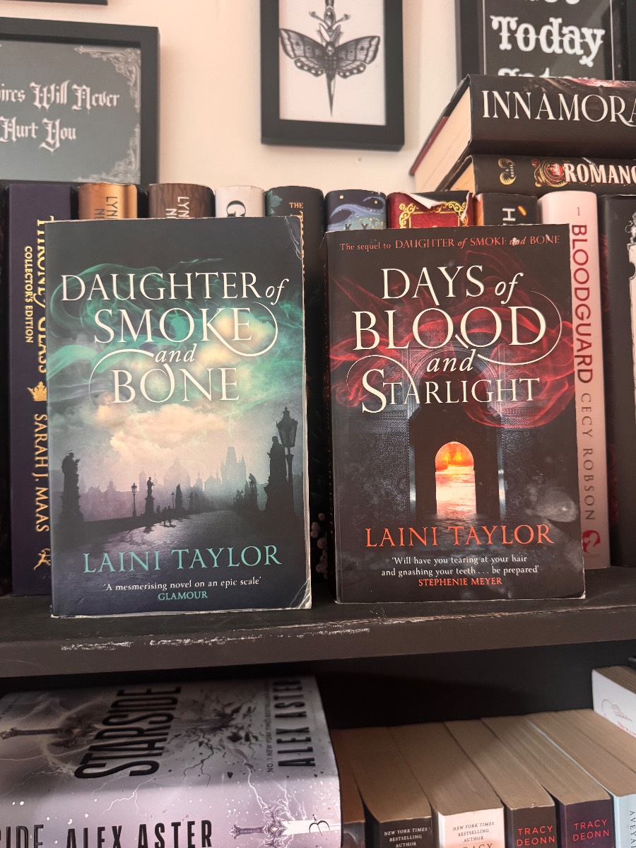 Laini Taylor Bundle | Daughter of Smoke and Bone & Days of Blood and Starlight | Paperback Fantasy