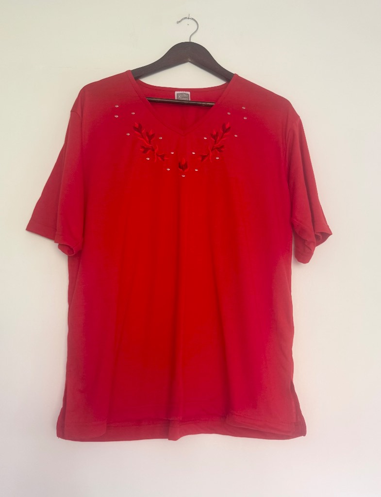 X Collection Bright Red Embroidered V-Neck Top Size L Plus Size Summer Casual