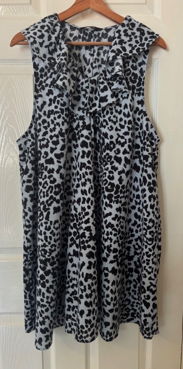 Women’s dress size 20
