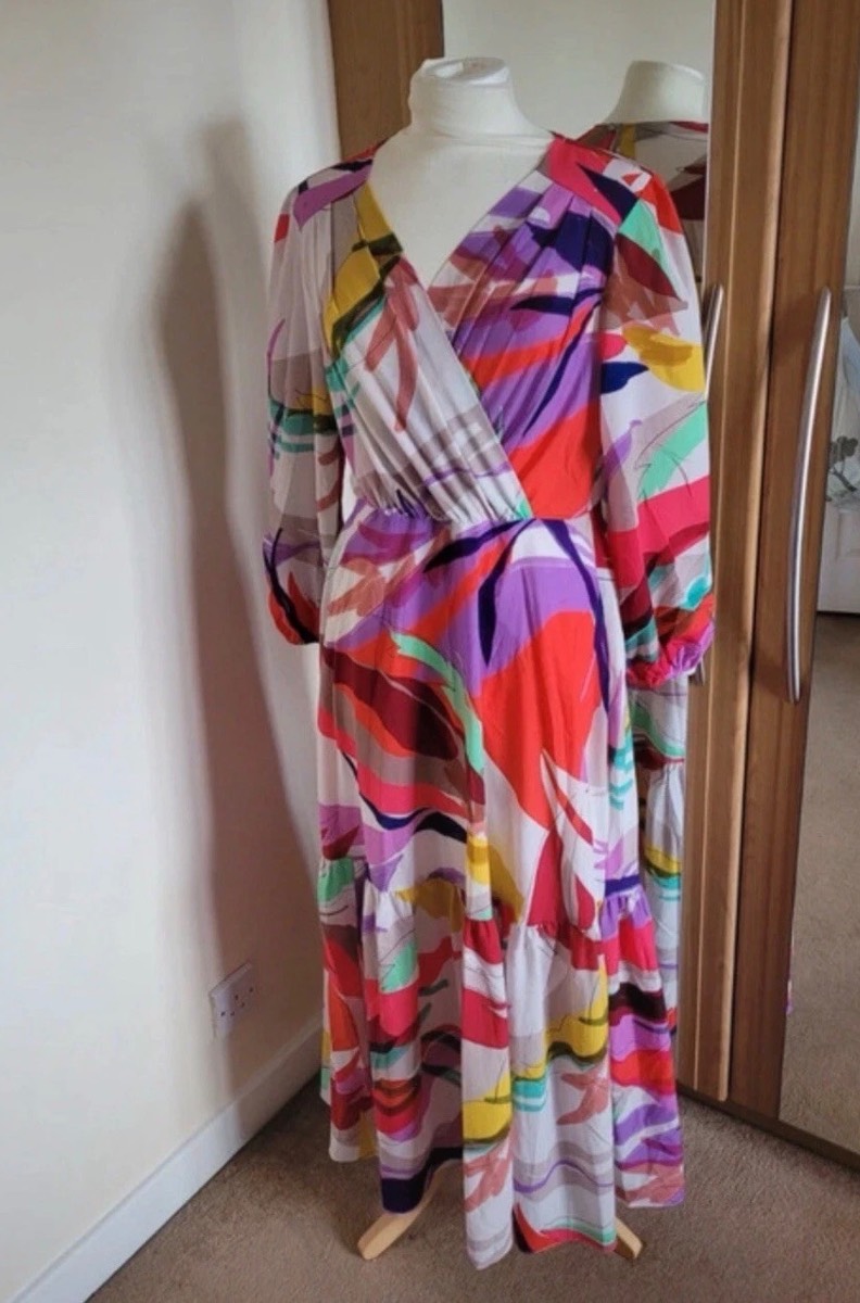 Used wallis abstract red dress  Size 12 Ideal for wedding races holiday