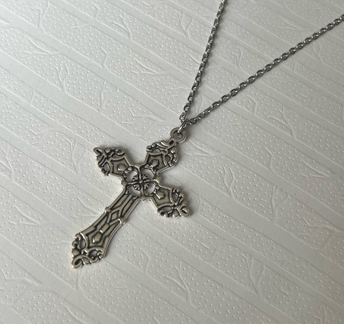 Stainless steel cross fashion necklace