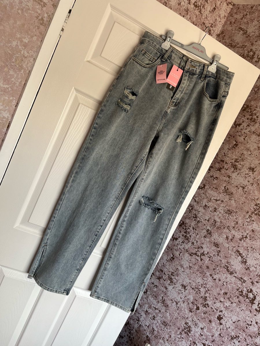 Women’s plt petite split hem rip jeans