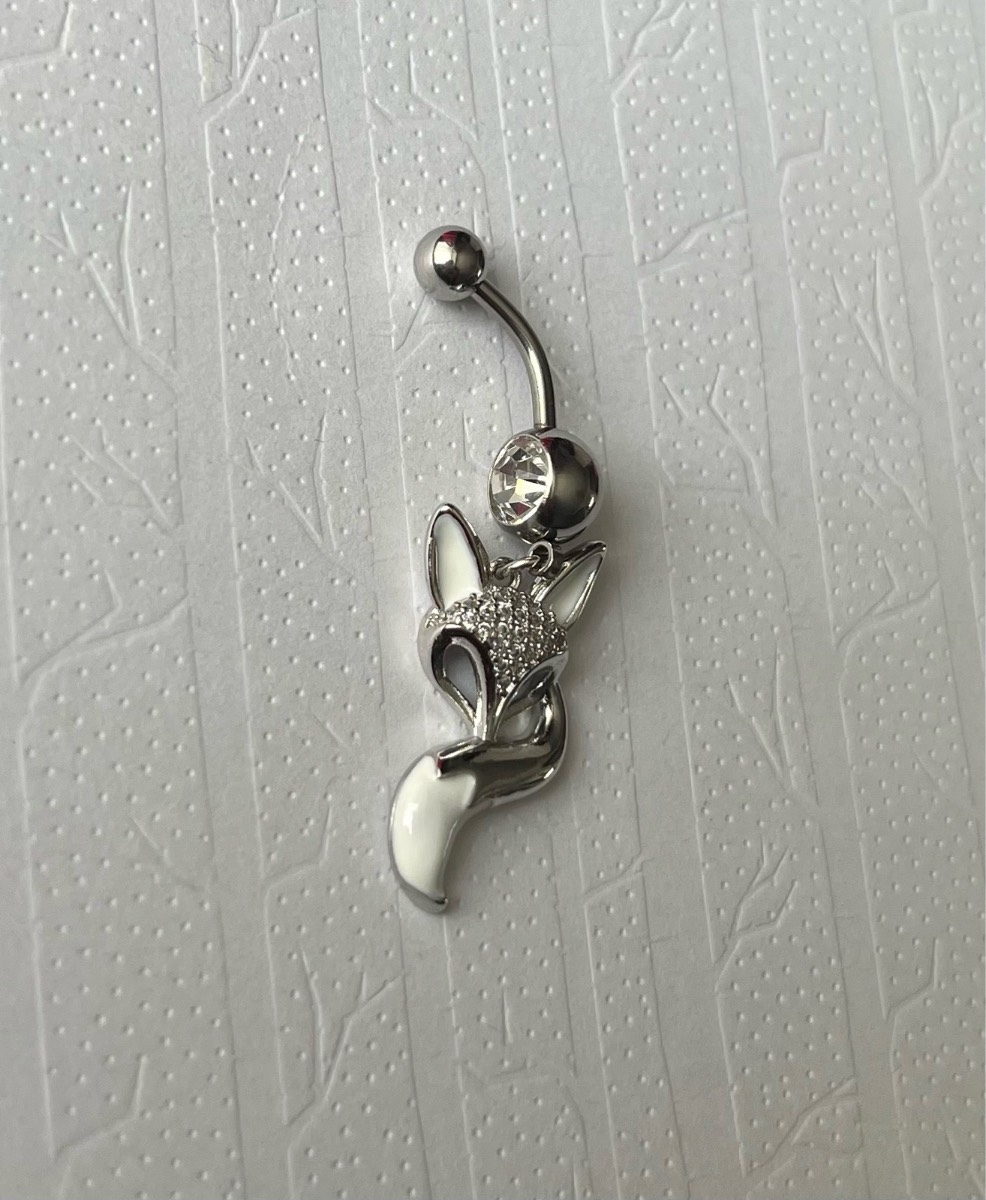 Silver dangly fox belly bar